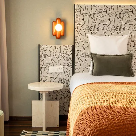 D - - Fully Renovated 2025 Hotel Basilea
