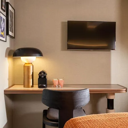 D - - Fully Renovated 2025 Hotel 4*